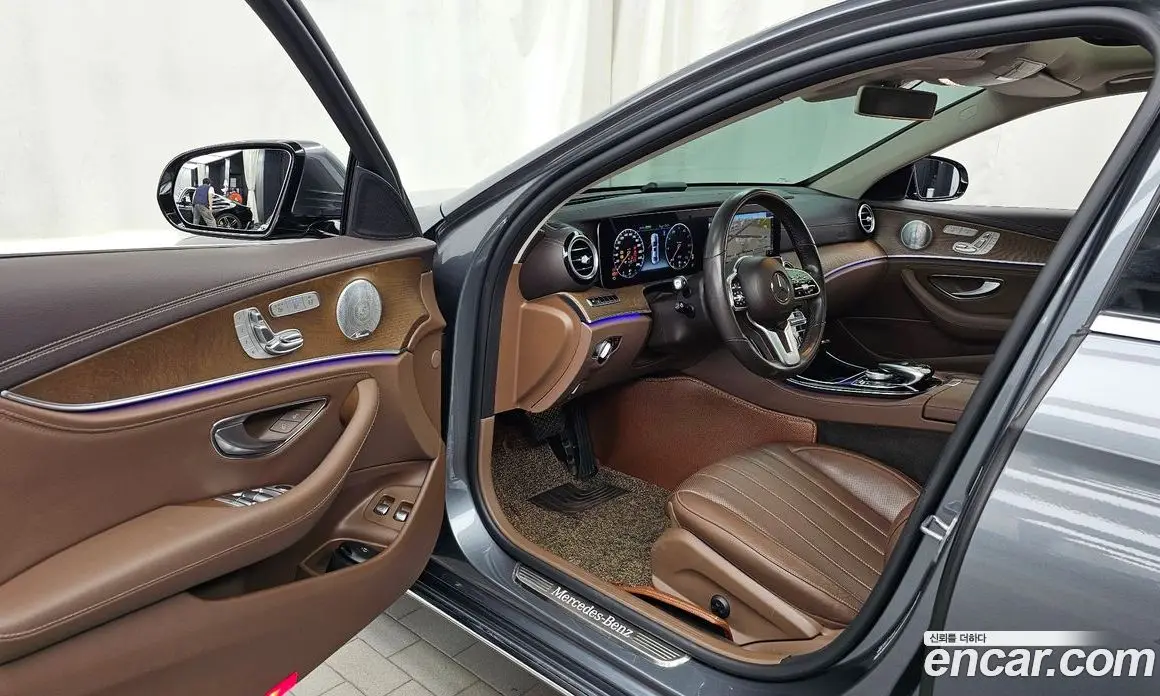 Mercedes-Benz E-Class 2019 2.0 автомат (гидро), фото 13 Mercedes-Benz E-Class 2019 2.0 автомат (гидро), фото 13