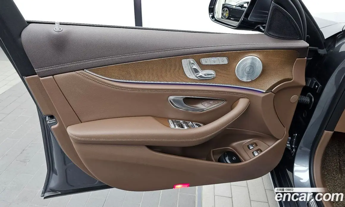 Mercedes-Benz E-Class 2019 2.0 автомат (гидро), фото 14 Mercedes-Benz E-Class 2019 2.0 автомат (гидро), фото 14