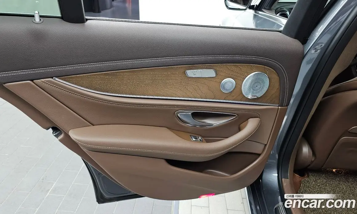 Mercedes-Benz E-Class 2019 2.0 автомат (гидро), фото 15 Mercedes-Benz E-Class 2019 2.0 автомат (гидро), фото 15