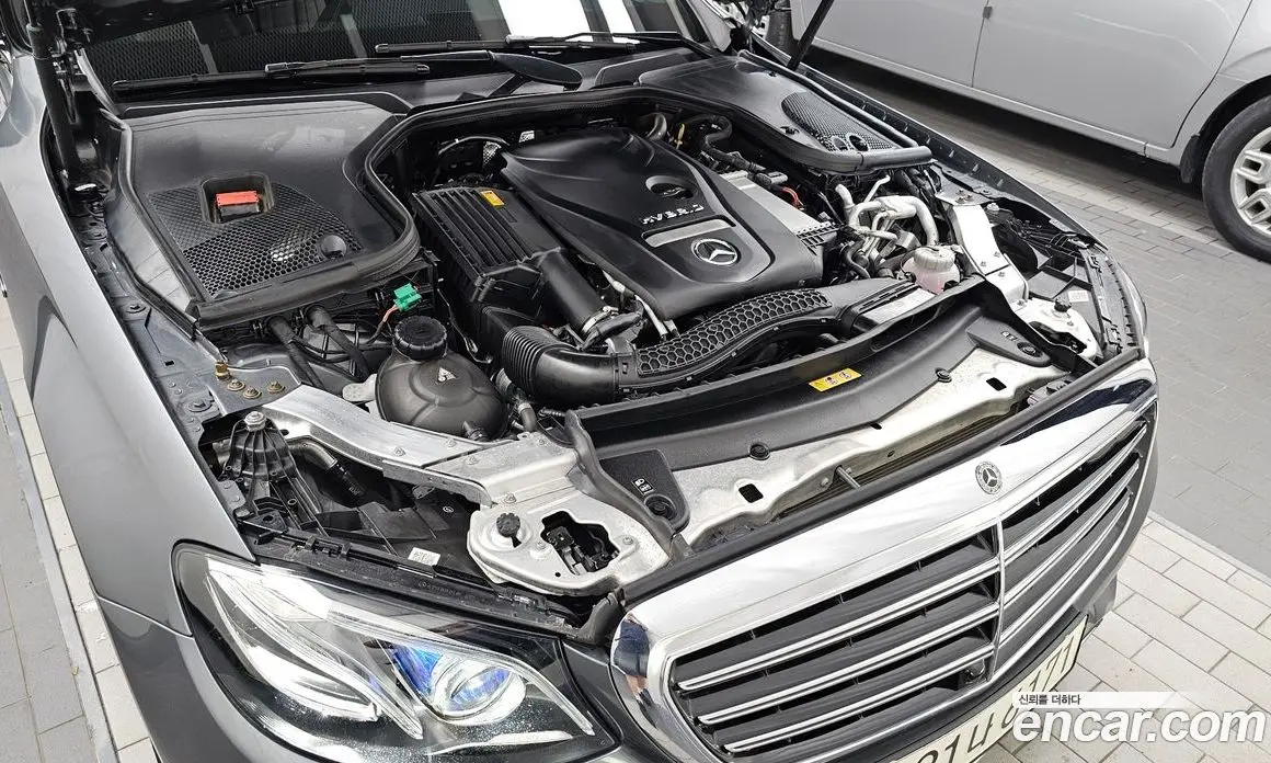 Mercedes-Benz E-Class 2019 2.0 автомат (гидро), фото 6 Mercedes-Benz E-Class 2019 2.0 автомат (гидро), фото 6