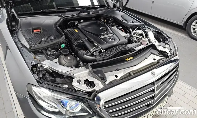 Mercedes-Benz E-Class 2019 2.0 автомат (гидро), миниатюра 6 Mercedes-Benz E-Class 2019 2.0 автомат (гидро), миниатюра 6