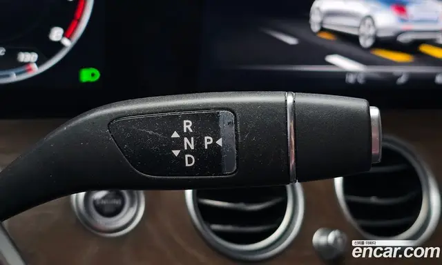 Mercedes-Benz E-Class 2019 2.0 автомат (гидро), миниатюра 12