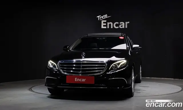Mercedes-Benz E-Class 2019 2.0 автомат (гидро), миниатюра 3 Mercedes-Benz E-Class 2019 2.0 автомат (гидро), миниатюра 3