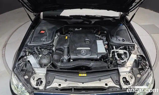 Mercedes-Benz E-Class 2019 2.0 автомат (гидро), миниатюра 6 Mercedes-Benz E-Class 2019 2.0 автомат (гидро), миниатюра 6