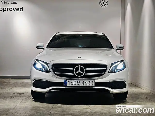 Mercedes-Benz E-Class 2020 2.0 автомат (гидро), миниатюра 3