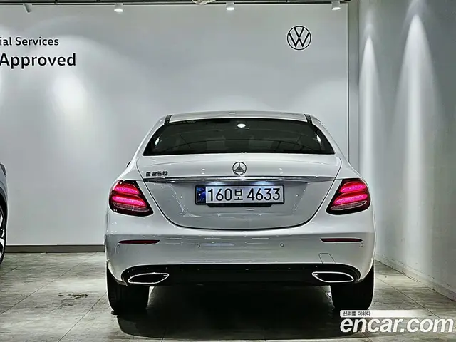 Mercedes-Benz E-Class 2020 2.0 автомат (гидро), миниатюра 4