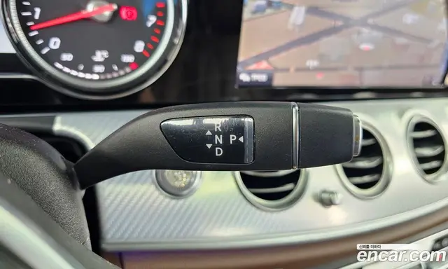 Mercedes-Benz E-Class 2020 2.0 автомат (гидро), миниатюра 12