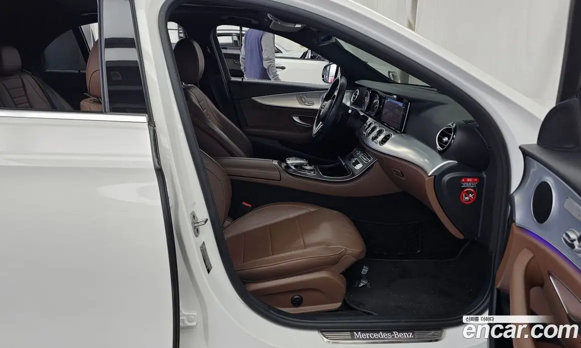 Mercedes-Benz E-Class 2020 2.0 автомат (гидро), фото 17