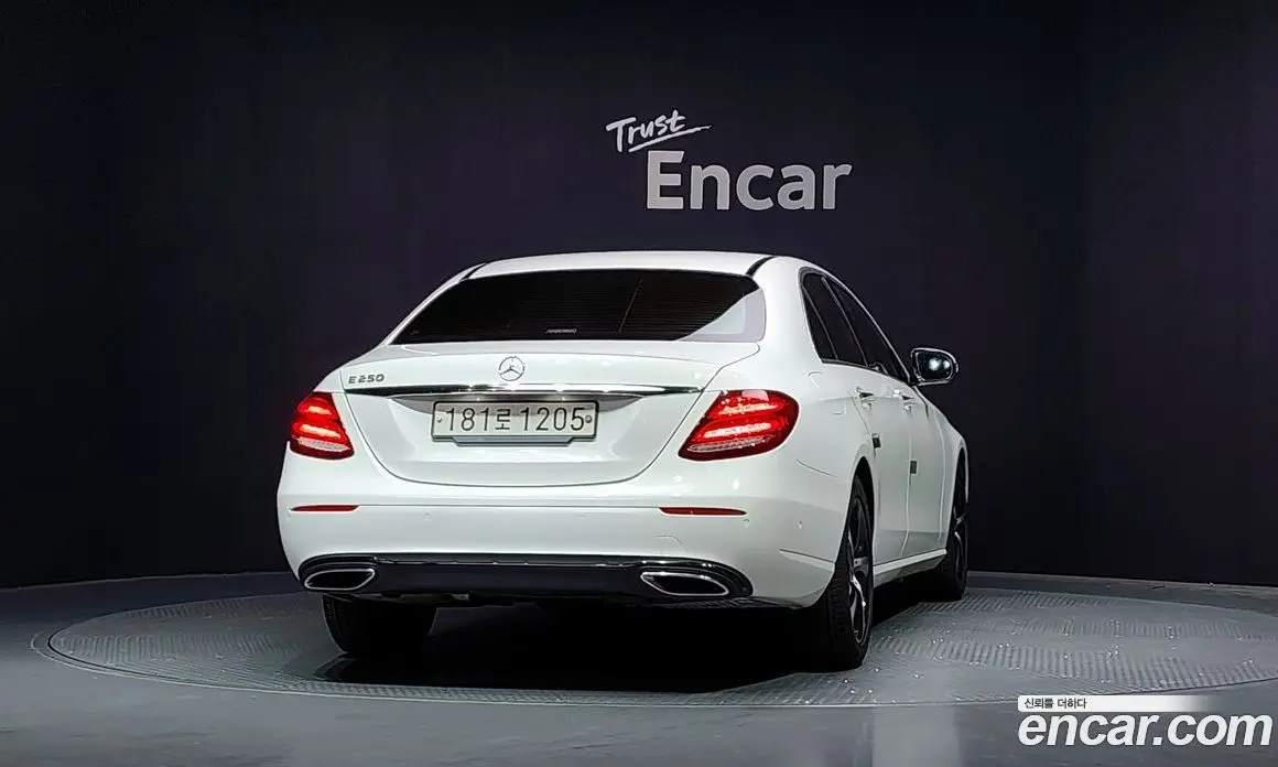 Mercedes-Benz E-Class 2020 2.0 автомат (гидро), фото 4