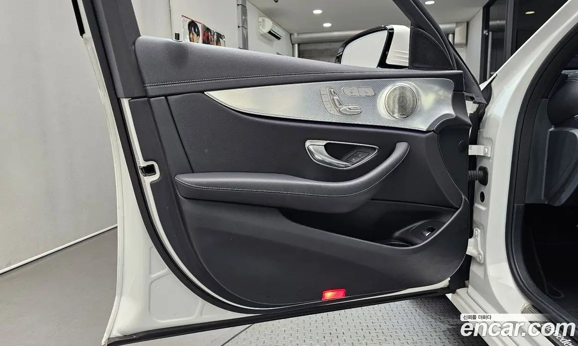 Mercedes-Benz E-Class 2021 2.0 автомат (гидро), фото 14