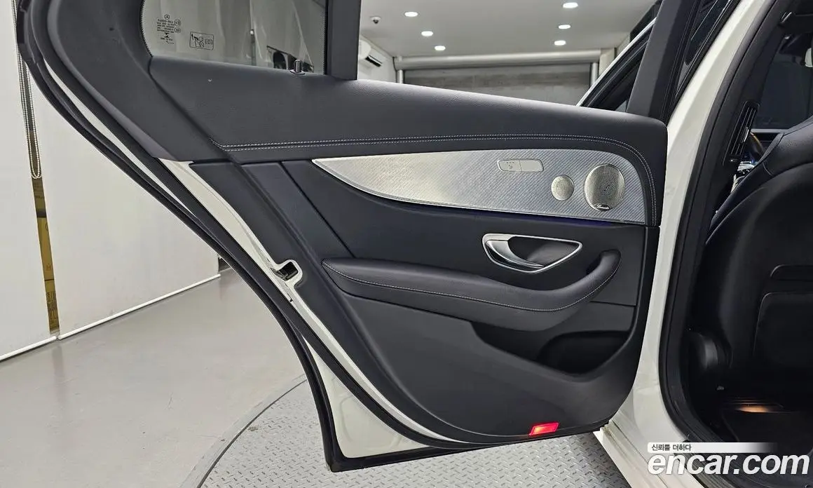Mercedes-Benz E-Class 2021 2.0 автомат (гидро), фото 15