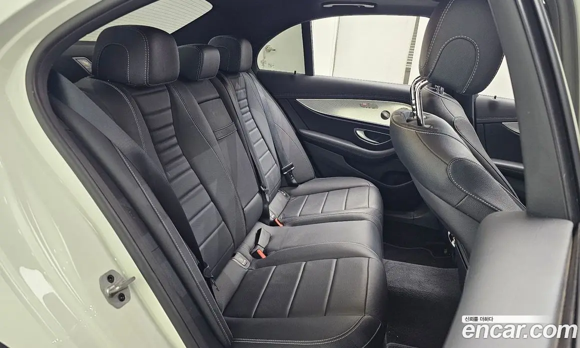 Mercedes-Benz E-Class 2021 2.0 автомат (гидро), фото 17