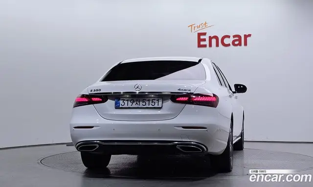 Mercedes-Benz E-Class 2021 2.0 автомат (гидро), миниатюра 4