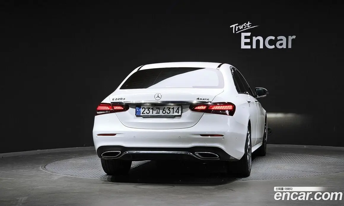 Mercedes-Benz E-Class 2021 1.9 автомат (гидро), фото 4 Mercedes-Benz E-Class 2021 1.9 автомат (гидро), фото 4