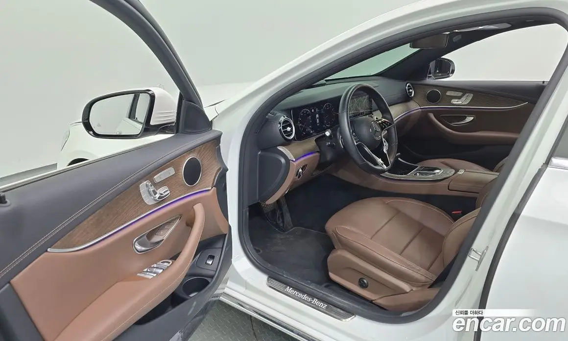 Mercedes-Benz E-Class 2022 2.0 автомат (гидро), фото 13