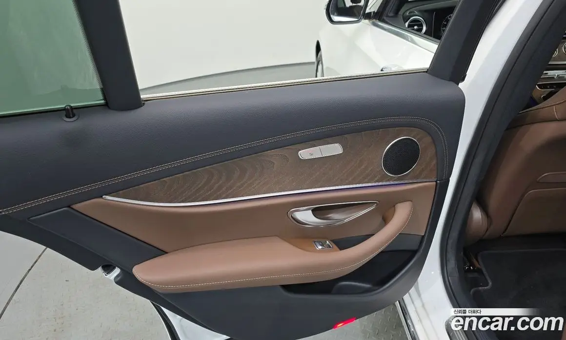 Mercedes-Benz E-Class 2022 2.0 автомат (гидро), фото 15