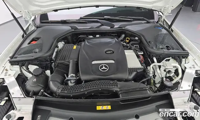 Mercedes-Benz E-Class 2022 2.0 автомат (гидро), миниатюра 6