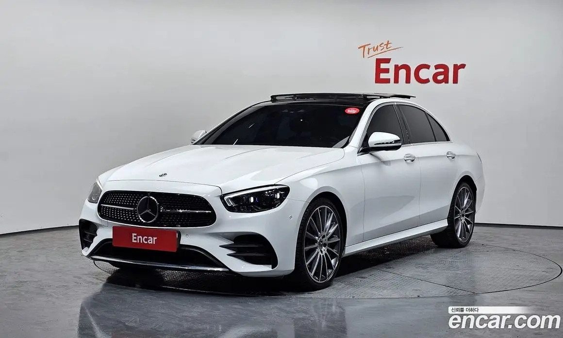 Mercedes-Benz E-Class 2022 2.0 автомат (гидро), фото 1 Mercedes-Benz E-Class 2022 2.0 автомат (гидро), фото 1