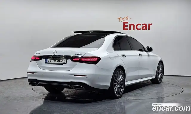 Mercedes-Benz E-Class 2022 2.0 автомат (гидро), миниатюра 2 Mercedes-Benz E-Class 2022 2.0 автомат (гидро), миниатюра 2