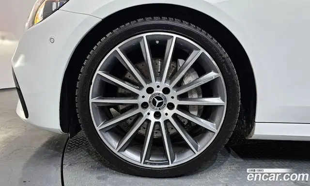 Mercedes-Benz E-Class 2022 2.0 автомат (гидро), миниатюра 5 Mercedes-Benz E-Class 2022 2.0 автомат (гидро), миниатюра 5