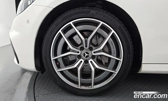 Mercedes-Benz E-Class 2022 1.9 автомат (гидро), миниатюра 5