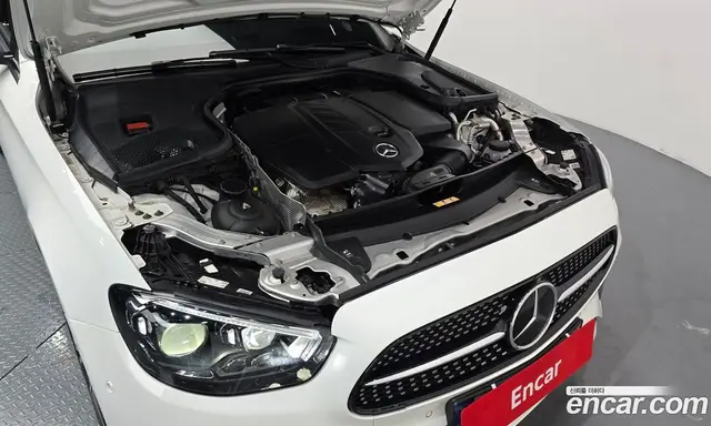 Mercedes-Benz E-Class 2022 1.9 автомат (гидро), миниатюра 6