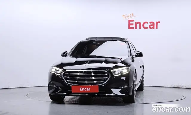 Mercedes-Benz E-Class 2024 2.0 автомат (гидро), миниатюра 3 Mercedes-Benz E-Class 2024 2.0 автомат (гидро), миниатюра 3