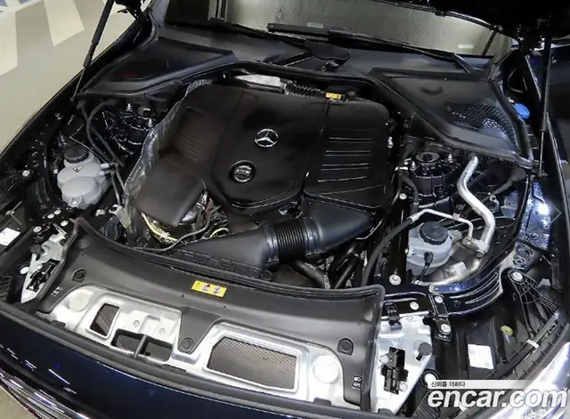 Mercedes-Benz E-Class 2024 2.0 автомат (гидро), миниатюра 12