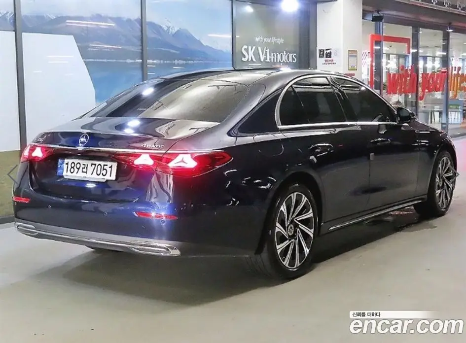Mercedes-Benz E-Class 2024 2.0 автомат (гидро), фото 4