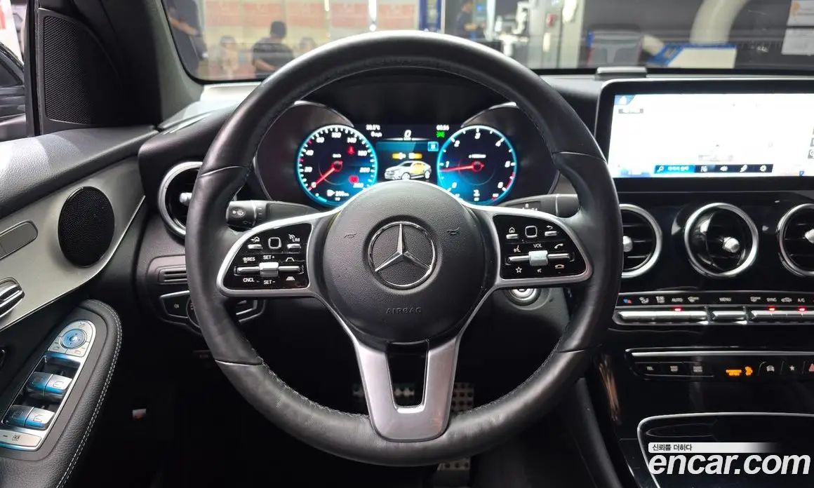 Mercedes-Benz GLC-Class 2021 1.9 автомат (гидро), фото 19 Mercedes-Benz GLC-Class 2021 1.9 автомат (гидро), фото 19