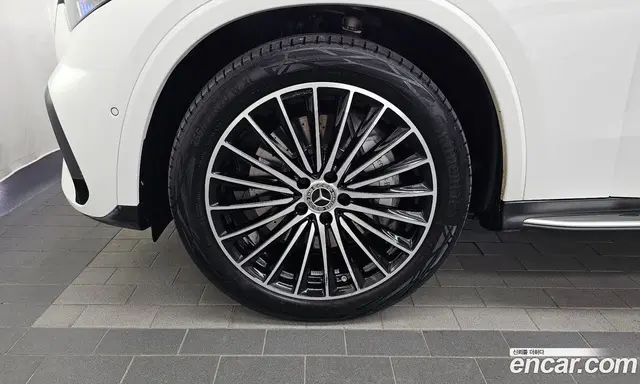 Mercedes-Benz GLC-Class 2024 2.0 автомат (гидро), миниатюра 5 Mercedes-Benz GLC-Class 2024 2.0 автомат (гидро), миниатюра 5