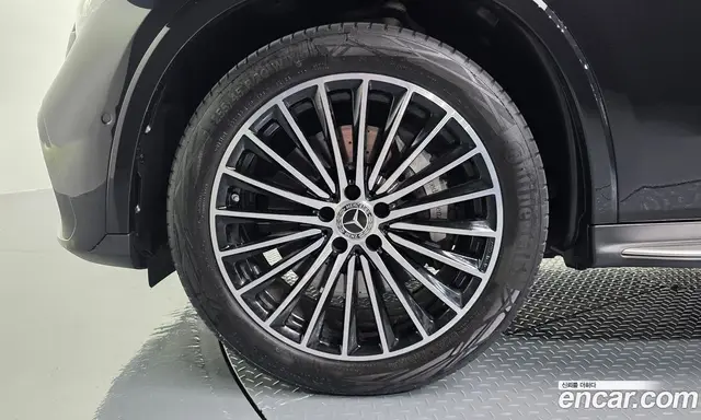 Mercedes-Benz GLC-Class 2025 2.0 автомат (гидро), миниатюра 5