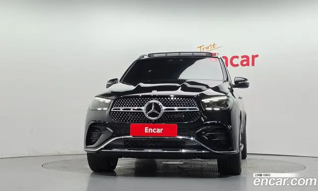 Mercedes-Benz GLE-Class 2023 3.0 автомат (гидро), миниатюра 3