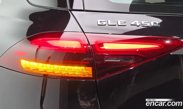 Mercedes-Benz GLE-Class 2023 3.0 автомат (гидро), миниатюра 9