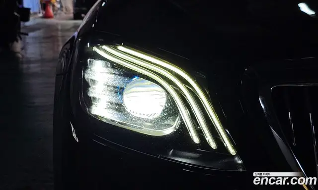 Mercedes-Benz S-Class 2019 6.0 автомат (гидро), миниатюра 8