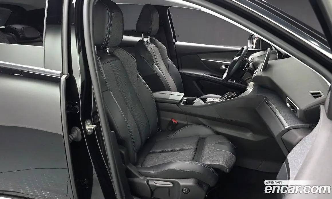 Peugeot 3008 2022 1.2 автомат (гидро), фото 18 Peugeot 3008 2022 1.2 автомат (гидро), фото 18