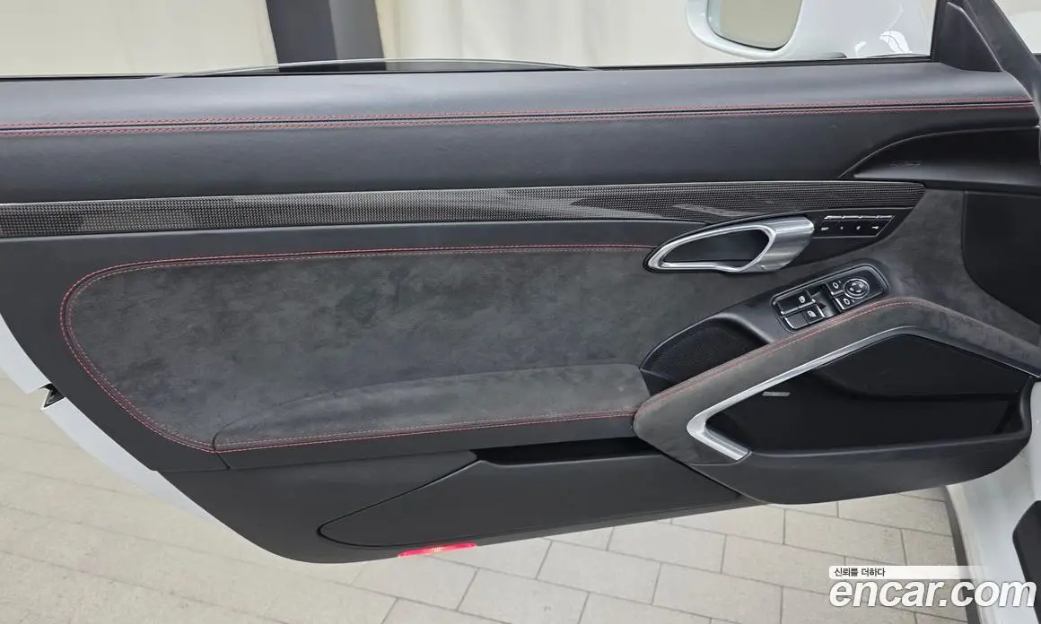 Porsche 911 2017 3.0 автомат (гидро), фото 13 Porsche 911 2017 3.0 автомат (гидро), фото 13