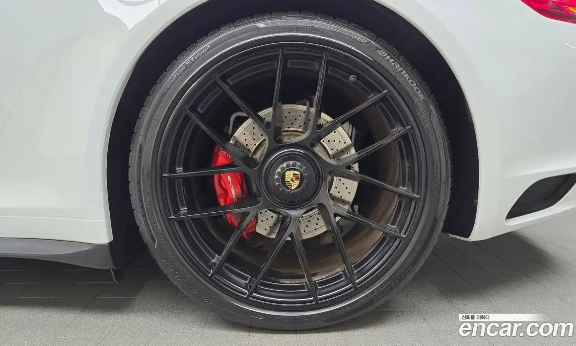 Porsche 911 2017 3.0 автомат (гидро), фото 6 Porsche 911 2017 3.0 автомат (гидро), фото 6