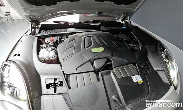 Porsche Cayenne 2023 3.0 автомат (гидро), миниатюра 6 Porsche Cayenne 2023 3.0 автомат (гидро), миниатюра 6