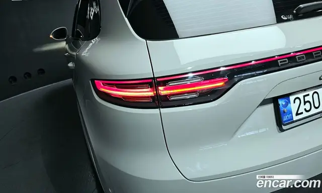 Porsche Cayenne 2023 3.0 автомат (гидро), миниатюра 9 Porsche Cayenne 2023 3.0 автомат (гидро), миниатюра 9
