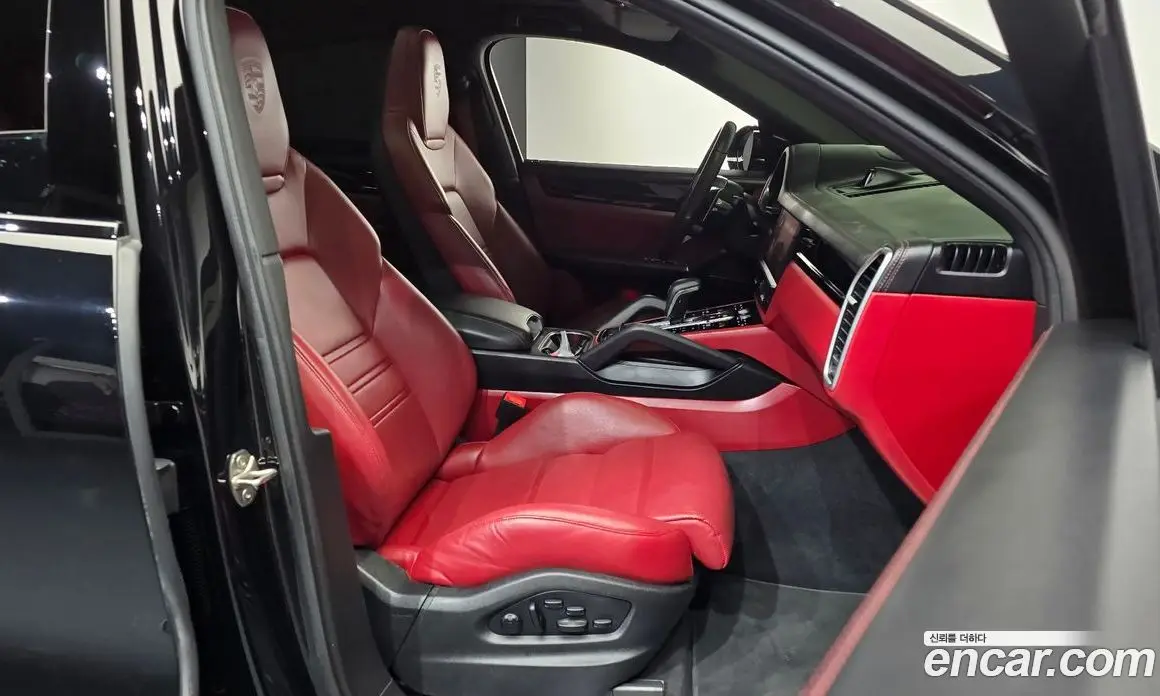Porsche Cayenne 2023 3.0 автомат (гидро), фото 16