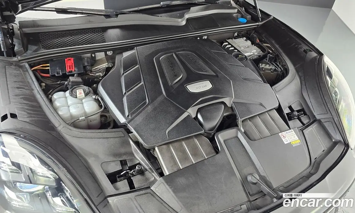 Porsche Cayenne 2023 3.0 автомат (гидро), фото 6