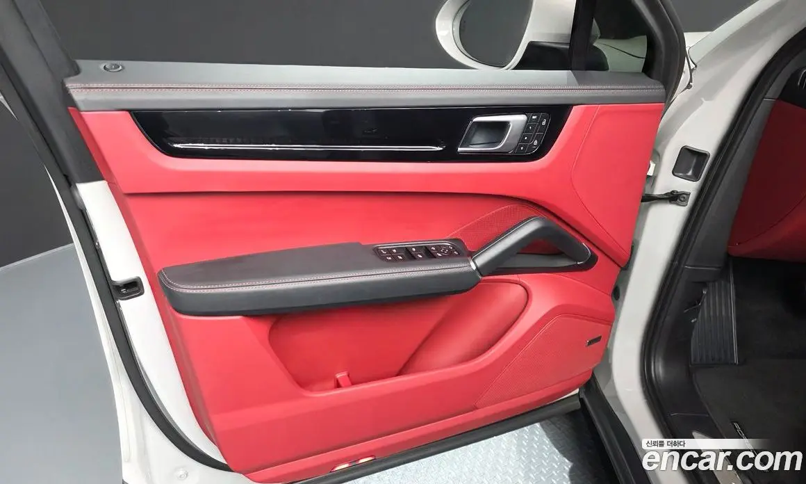 Porsche Cayenne 2023 3.0 автомат (гидро), фото 14
