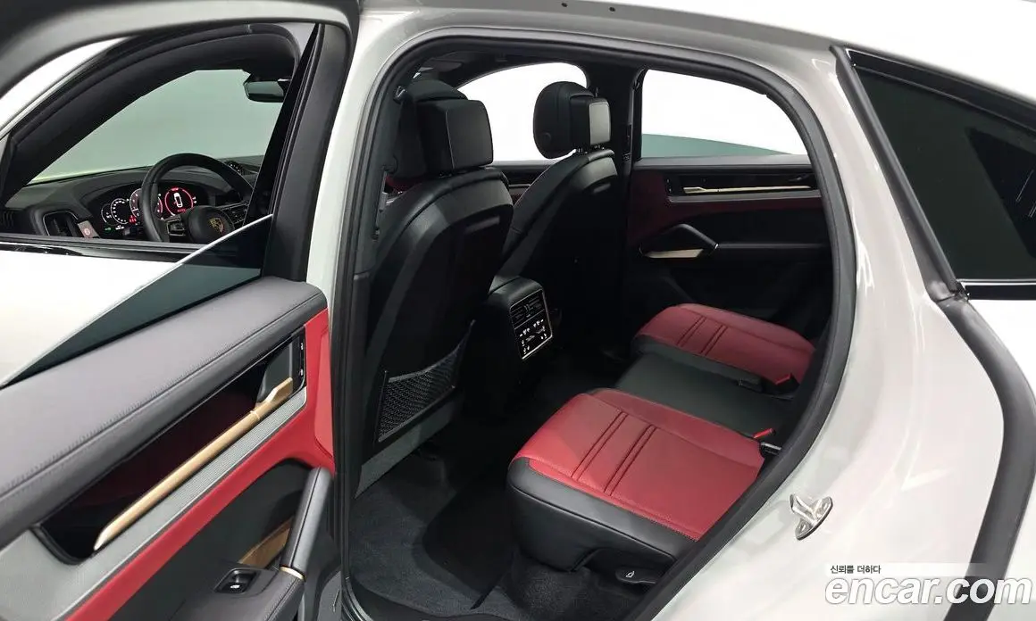 Porsche Cayenne 2023 3.0 автомат (гидро), фото 18