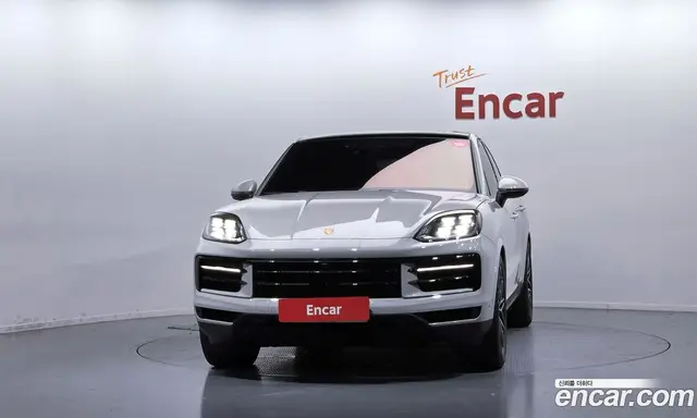 Porsche Cayenne 2023 3.0 автомат (гидро), миниатюра 3
