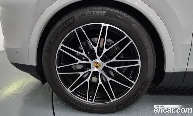 Porsche Cayenne 2023 3.0 автомат (гидро), миниатюра 5