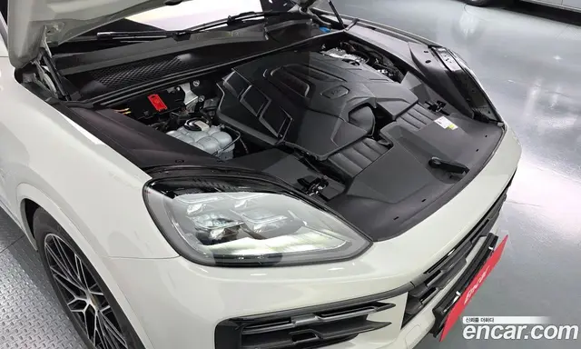 Porsche Cayenne 2023 3.0 автомат (гидро), миниатюра 6