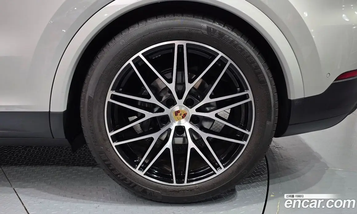 Porsche Cayenne 2023 3.0 автомат (гидро), фото 7