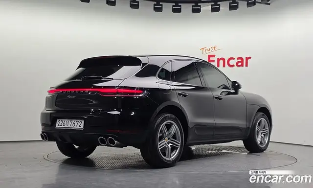 Porsche Macan 2019 2.0 автомат (гидро), миниатюра 2