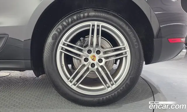 Porsche Macan 2019 2.0 автомат (гидро), миниатюра 7